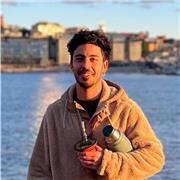 Abogado con 3 años de experiencia litigando. Apasionado por el derecho. Clases para todas las edades y todos los niveles.